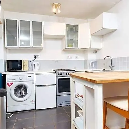 Lovely In Centre Ξενοδοχείο Λιντς
